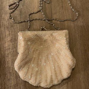 Beautiful Vintage Beaded Shell Shaped Bag in White